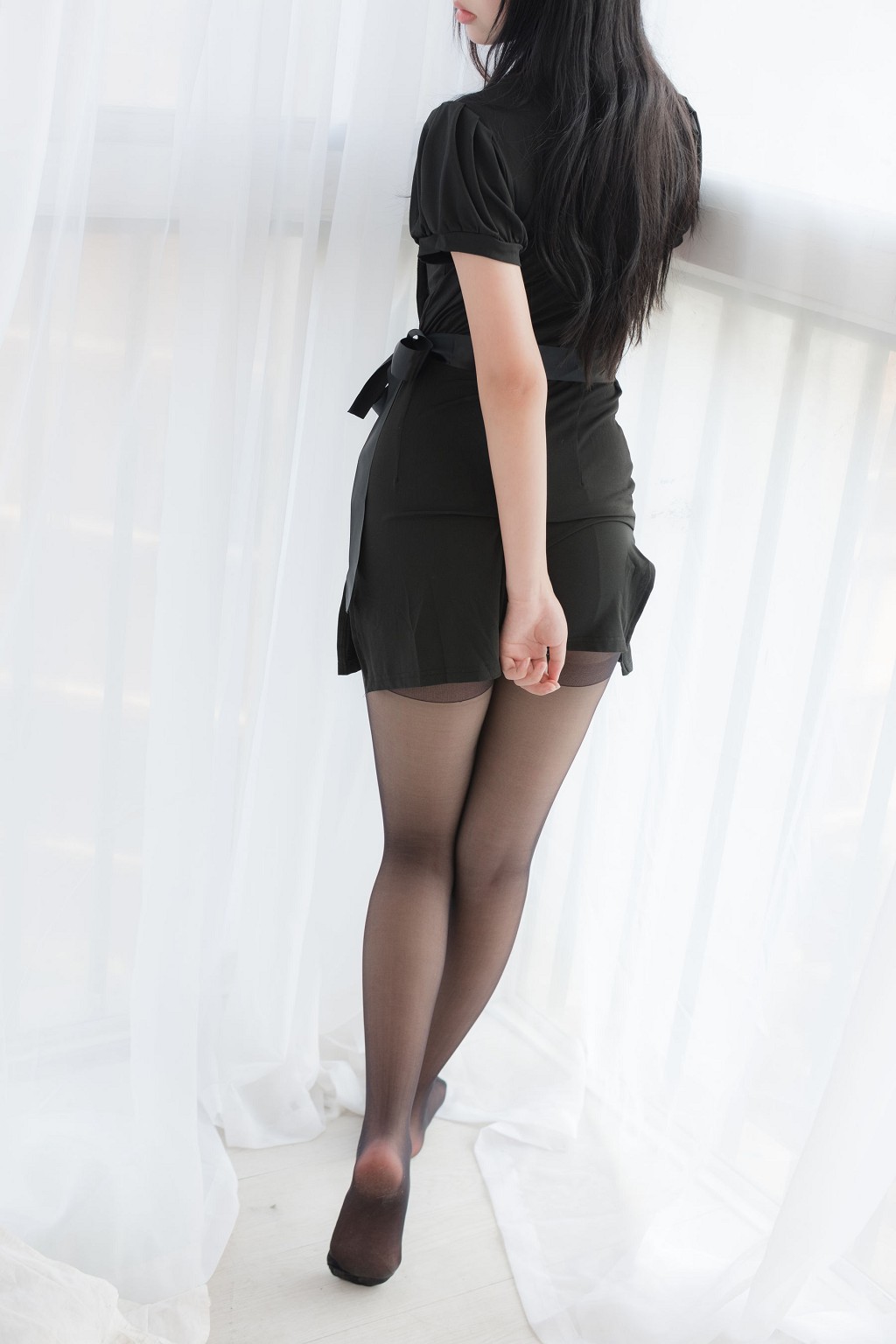 《最愛はやはり黒絲》 [森ロ財団] X-035 写真集[84P