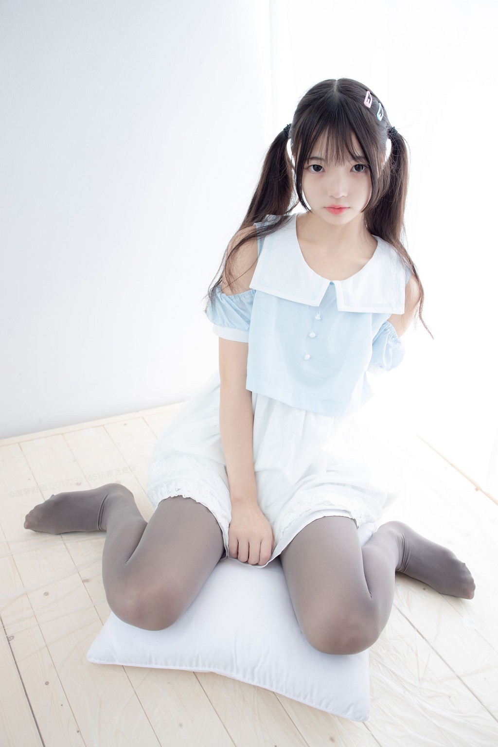 Senluo X-054 80D Gray Stockings Stepping Set 86P