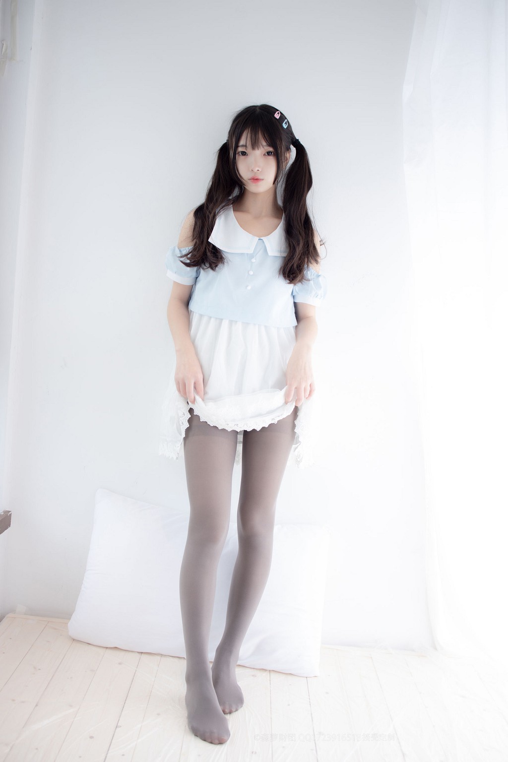 Senluo X-054 80D Gray Stockings Stepping Set 86P