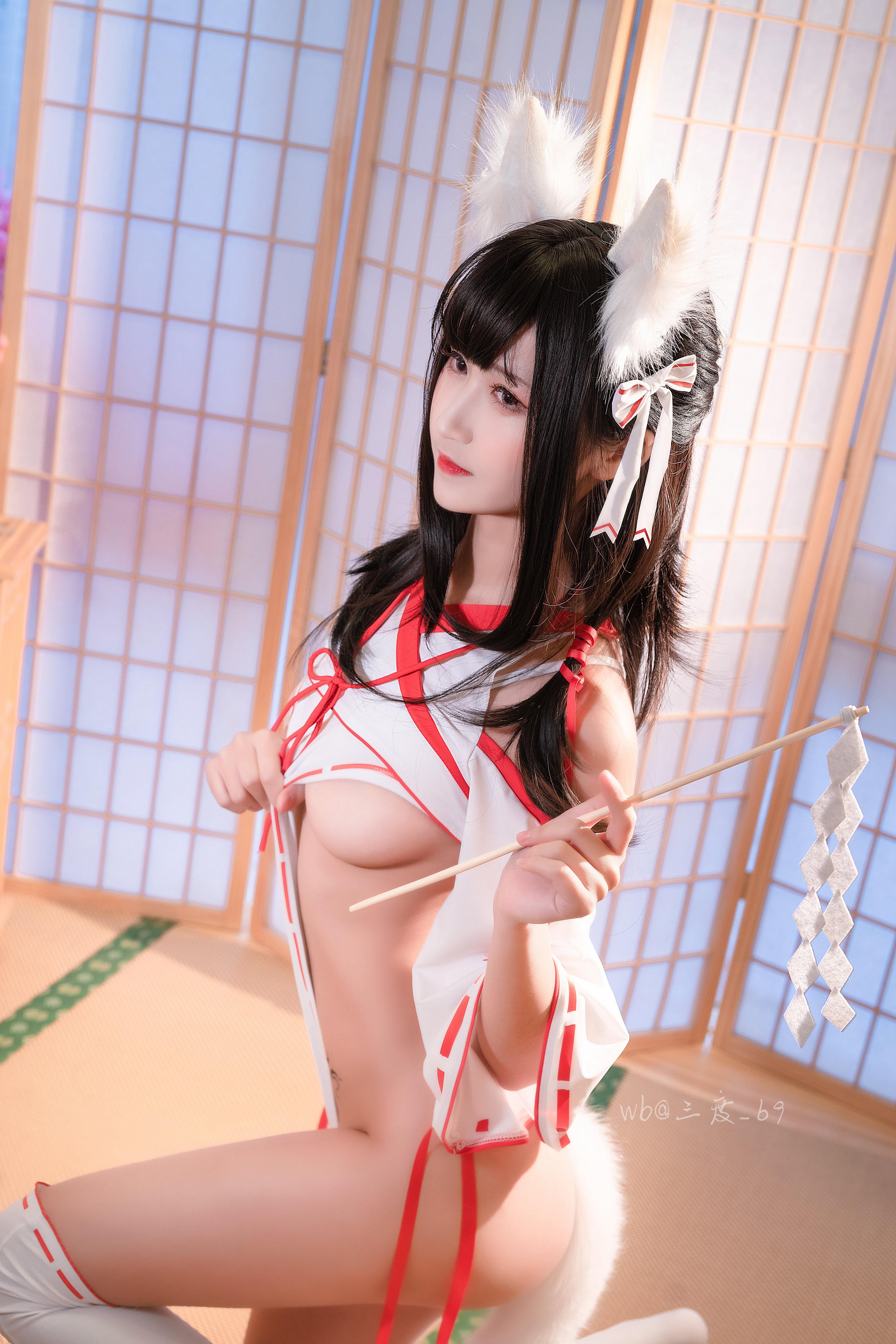 三度_69] 狐巫女+紅色旗袍 45P