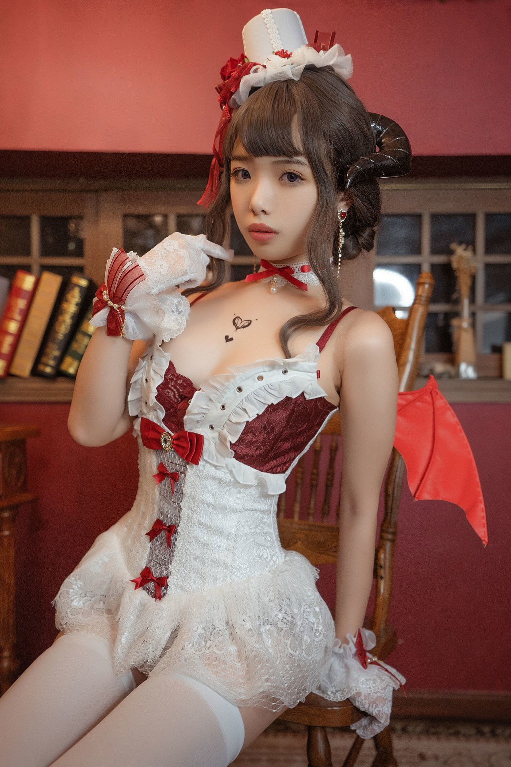雯妹不講道理《魅魔 Elegant devil》 [COSPLAY福利] 写真集[35P