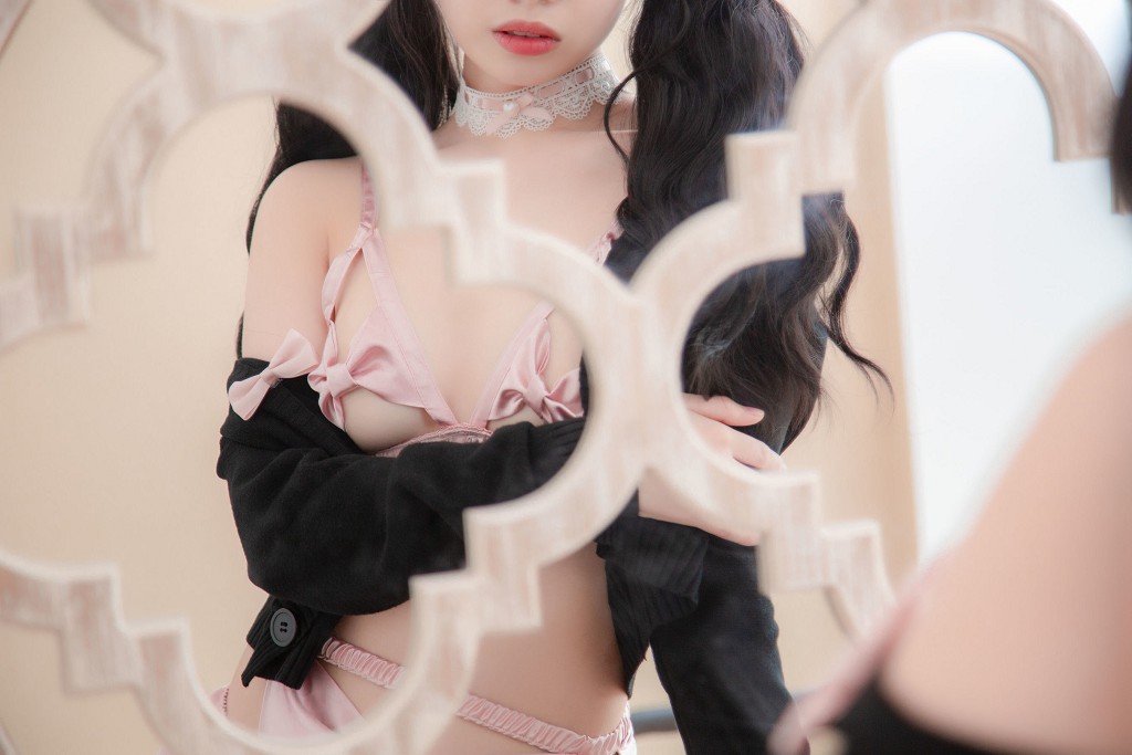 COSER Vân Mai 《Tập Đặc Biệt Ngày Valentine》 [COSPLAY Phúc Lợi] Tập Ảnh [31P