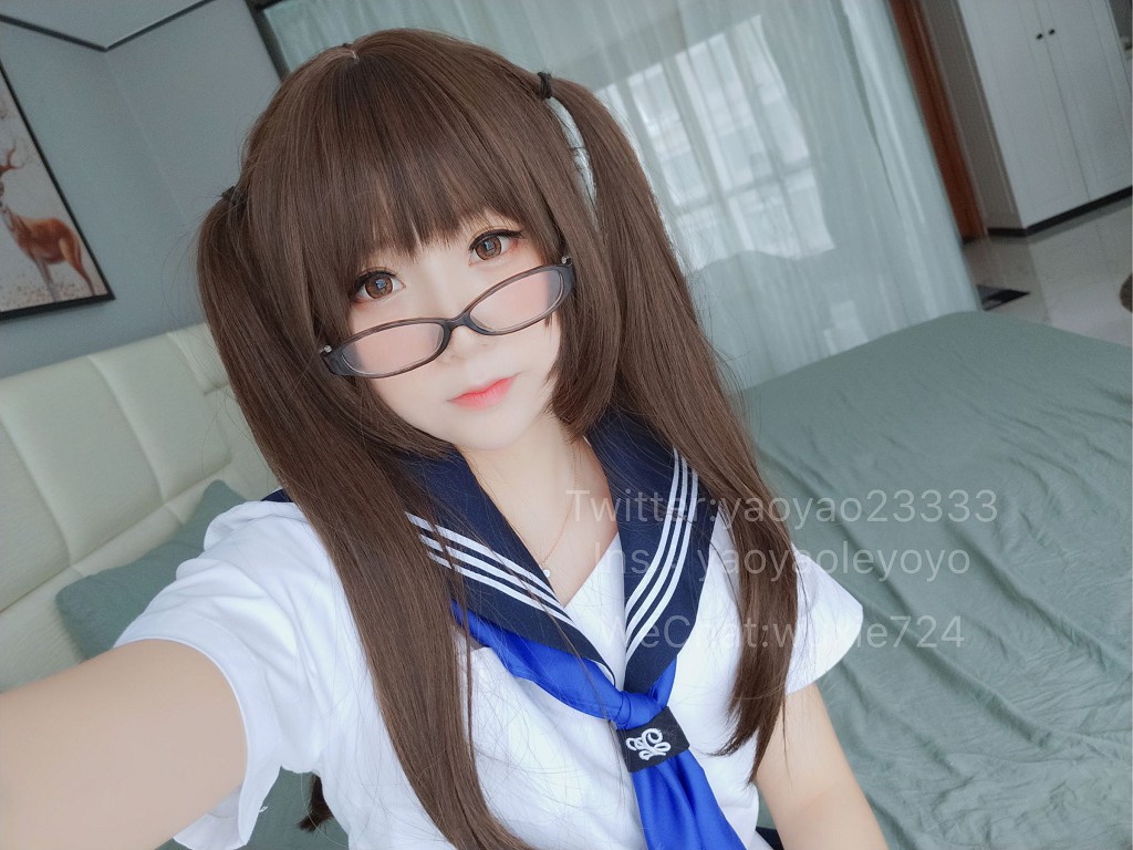 ヤオヤオレヨヨ《ブルーJK》 [コスプレ特典] 写真集[37P