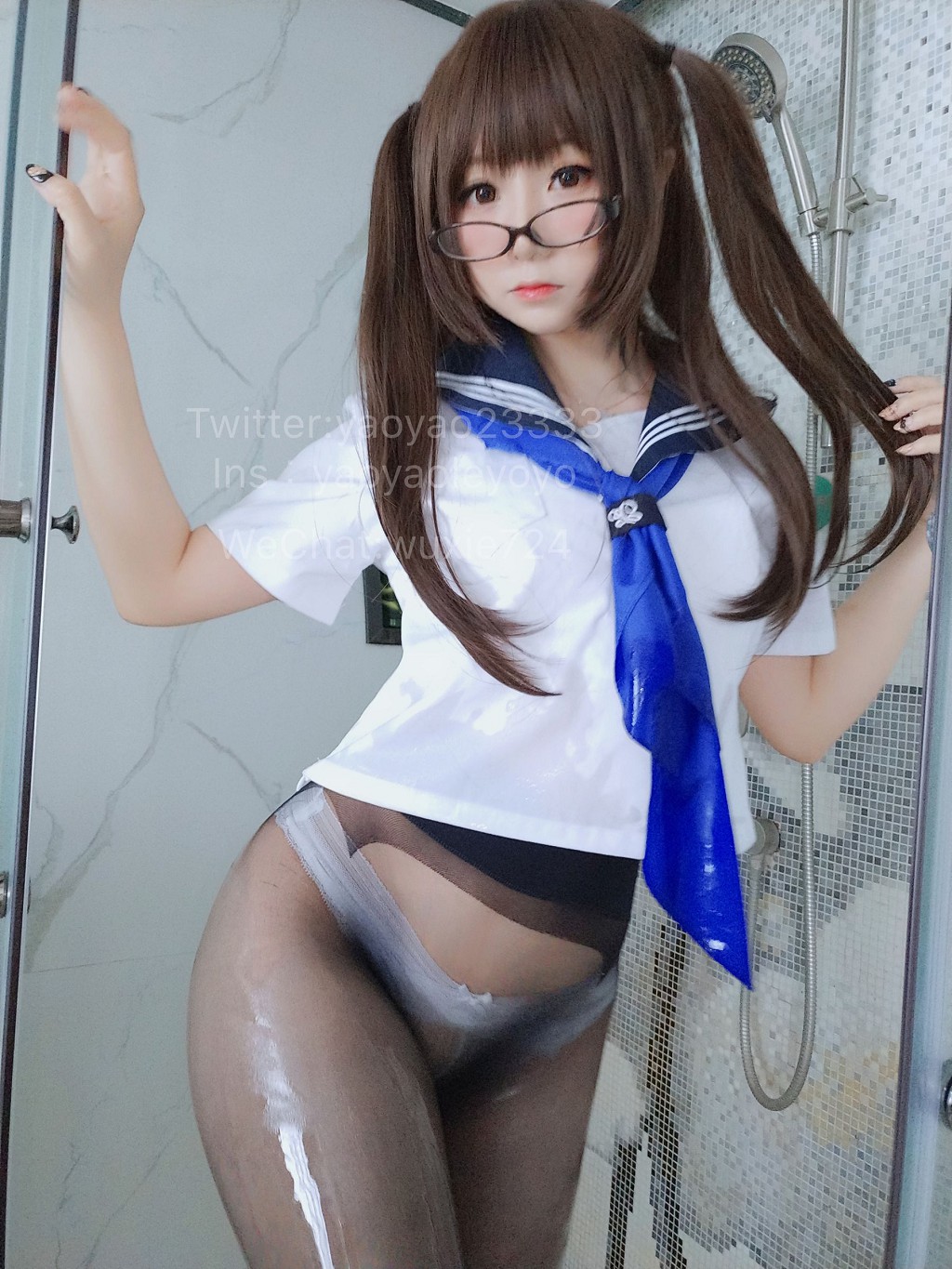 ヤオヤオレヨヨ《ブルーJK》 [コスプレ特典] 写真集[37P