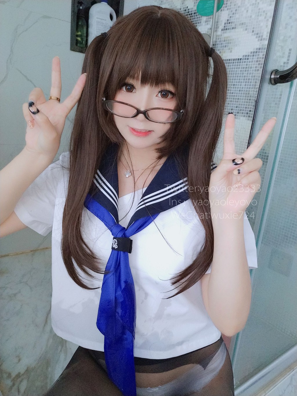 ヤオヤオレヨヨ《ブルーJK》 [コスプレ特典] 写真集[37P
