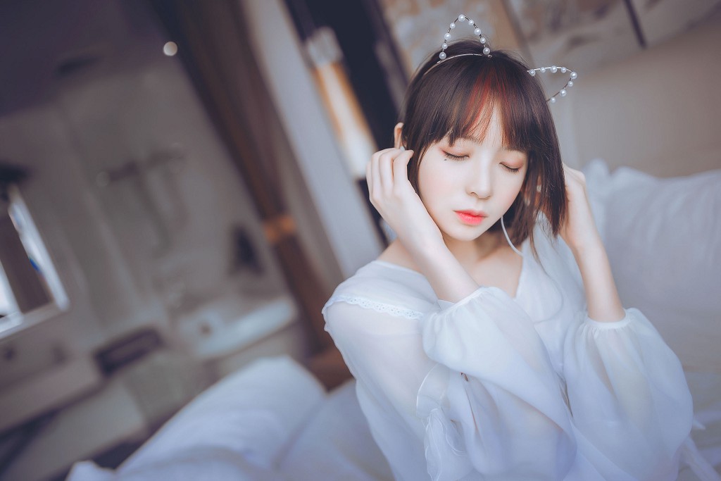 瘋貓ss《睡衣與浴室的水手服》 [蘿莉COS] 寫真集[45P