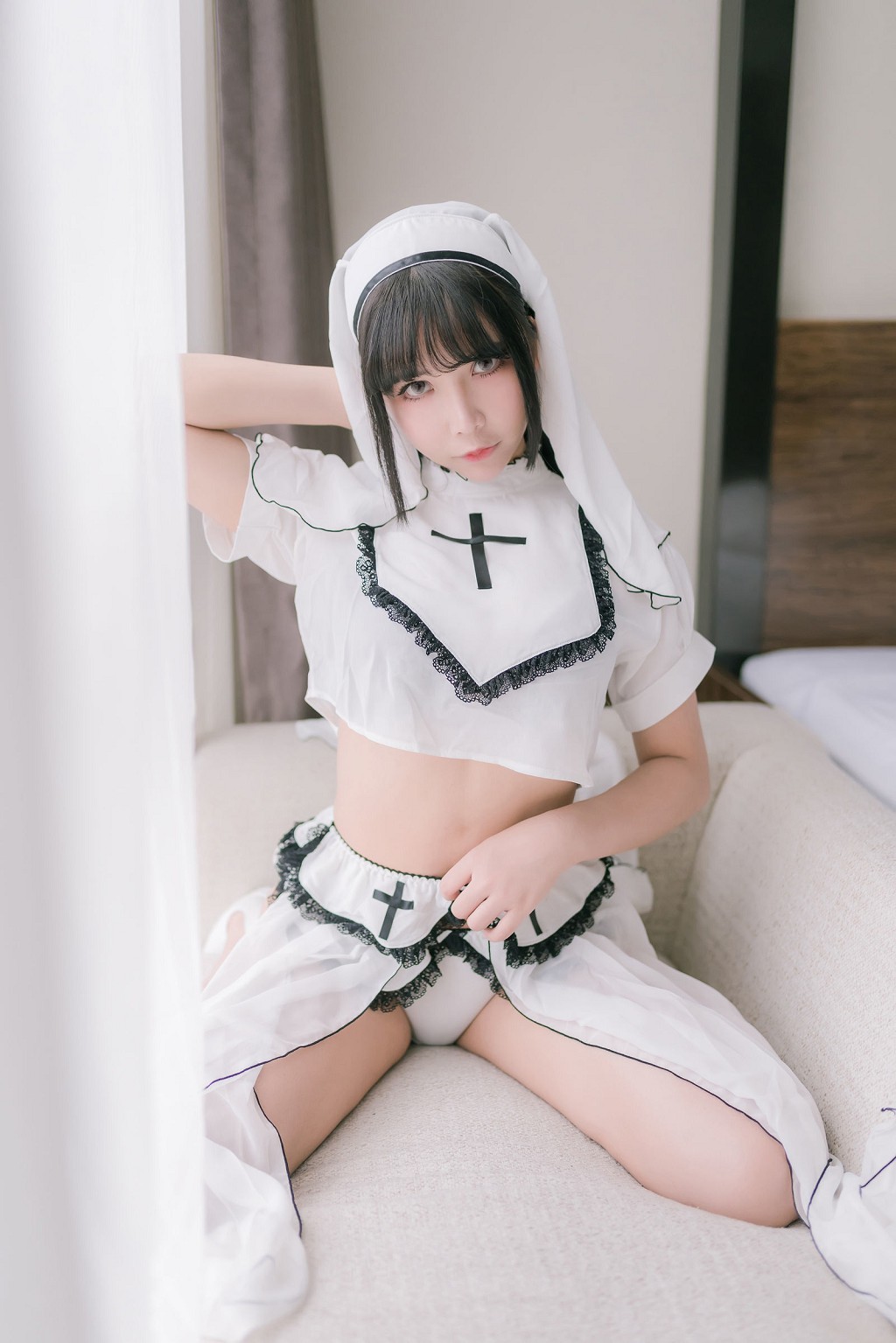 COSER đưa đi Mo Zi aa: Nữ Tu Trắng [Cô gái COSPLAY] Tập ảnh [42P