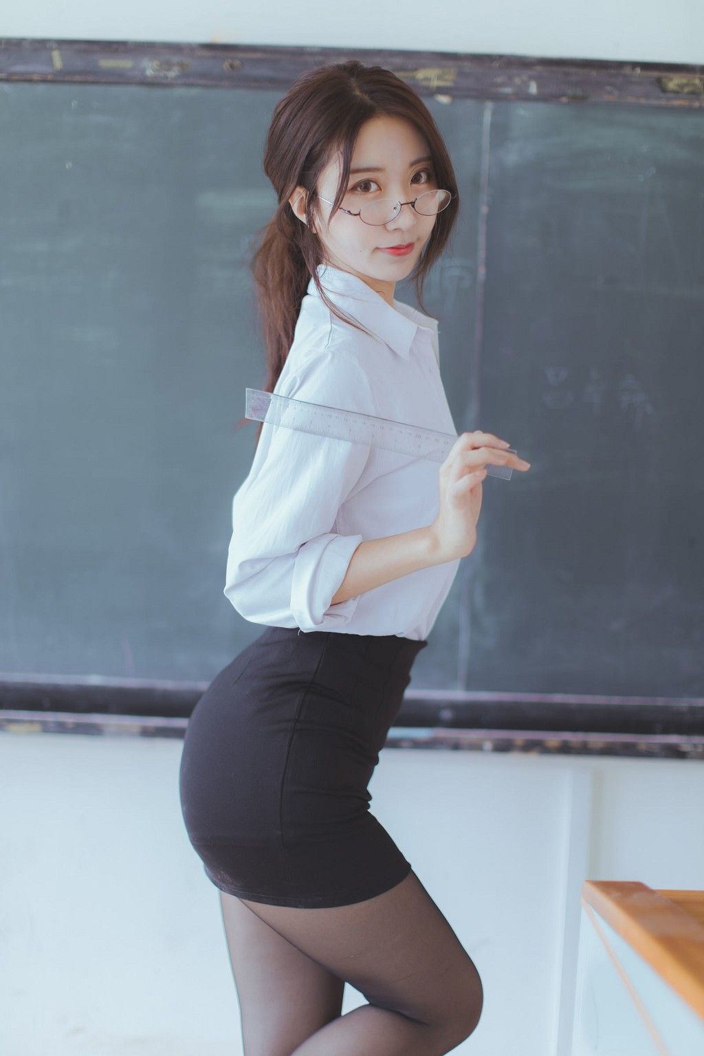 Coser Hắc Xuyên 《Hắc Tơ Giáo Viên》 [COSPLAY Phúc Lợi] Sách Ảnh [43P