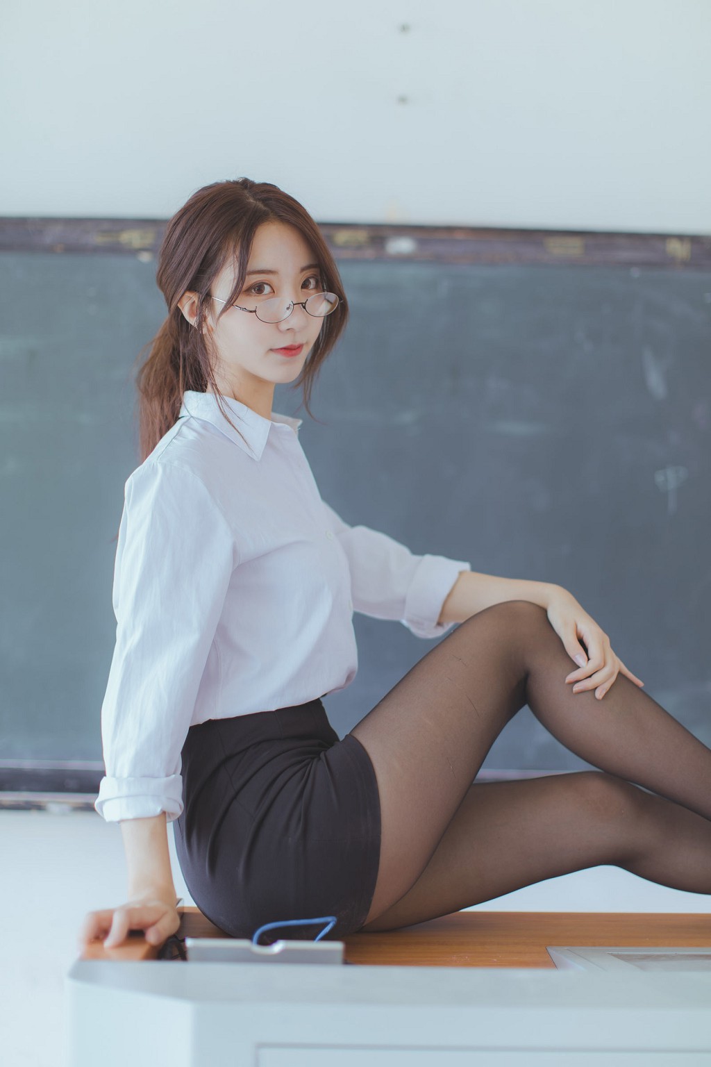 Coser Hắc Xuyên 《Hắc Tơ Giáo Viên》 [COSPLAY Phúc Lợi] Sách Ảnh [43P