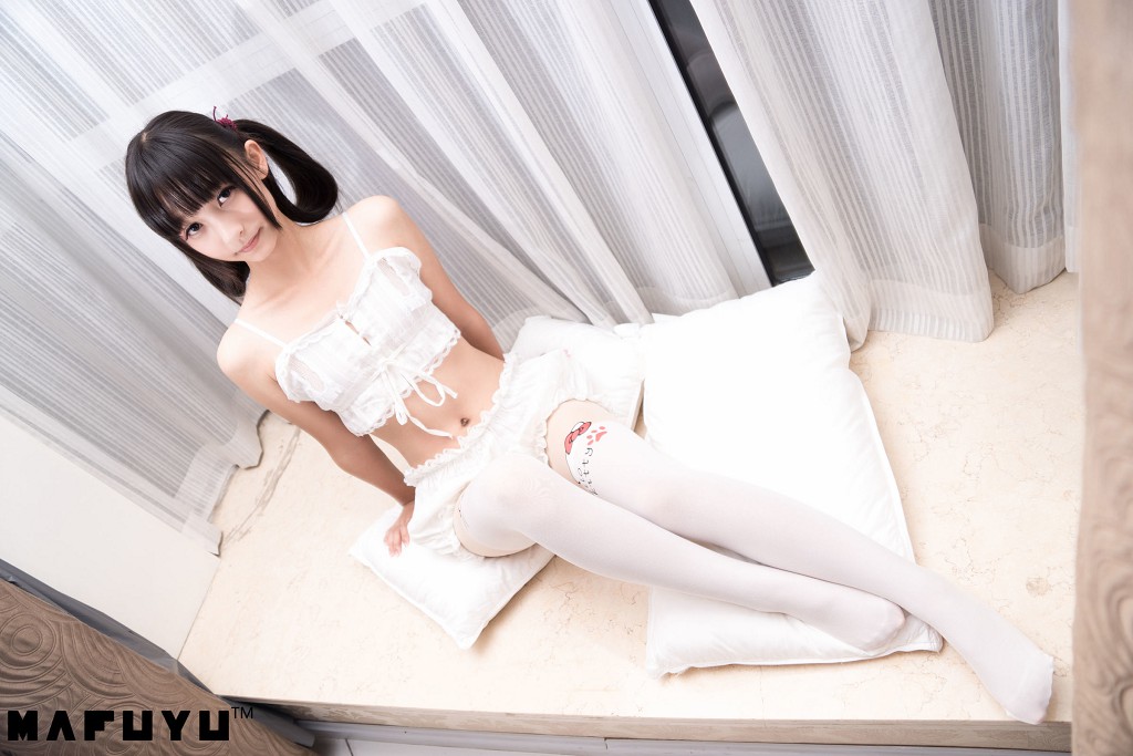 神楽坂真冬『猫爪白絲シリーズ』 [コスプレ美女] 写真集[100P