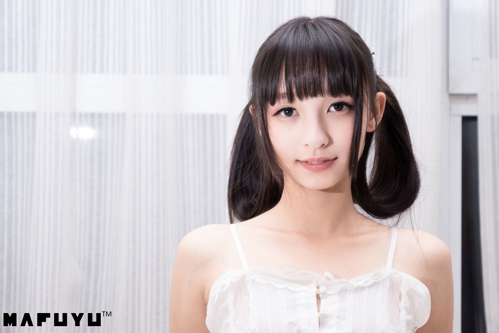 神楽坂真冬『猫爪白絲シリーズ』 [コスプレ美女] 写真集[100P