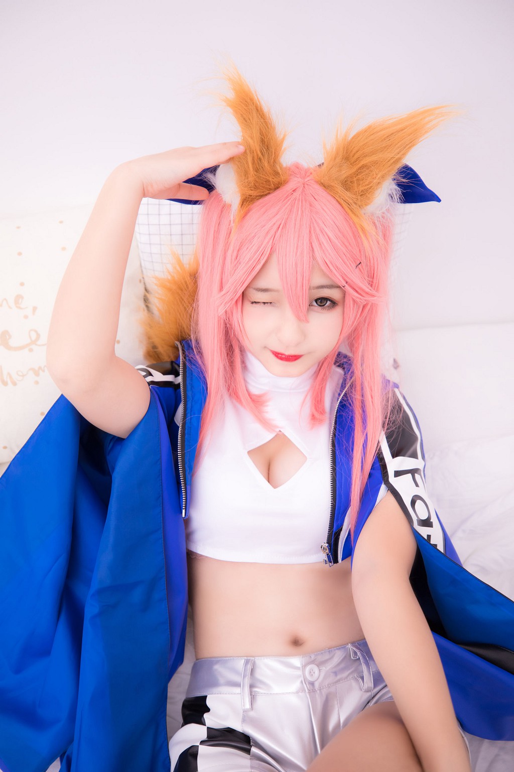 神楽坂真冬《目標はあなた、エンジン全開！！》 [ロリータコスプレ] 写真集[150P