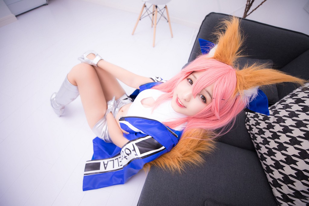 神楽坂真冬《目標はあなた、エンジン全開！！》 [ロリータコスプレ] 写真集[150P