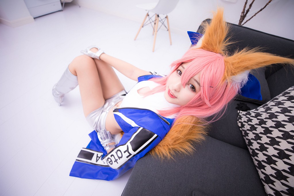 神楽坂真冬《目標はあなた、エンジン全開！！》 [ロリータコスプレ] 写真集[150P