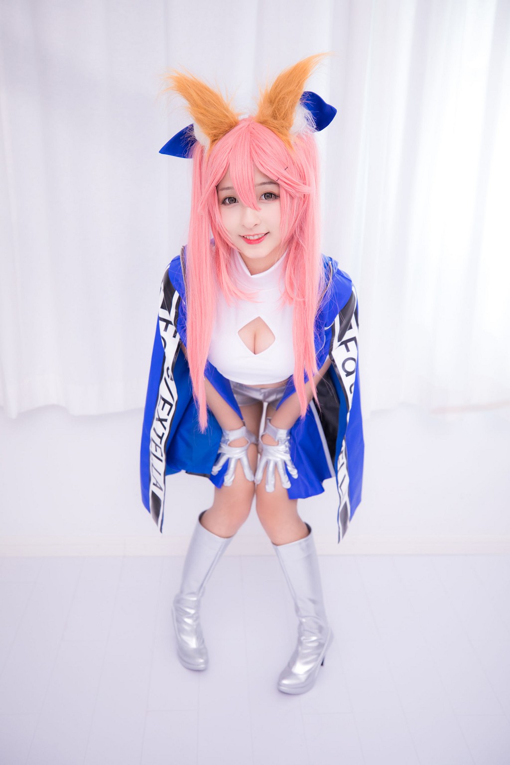 神楽坂真冬《目標はあなた、エンジン全開！！》 [ロリータコスプレ] 写真集[150P