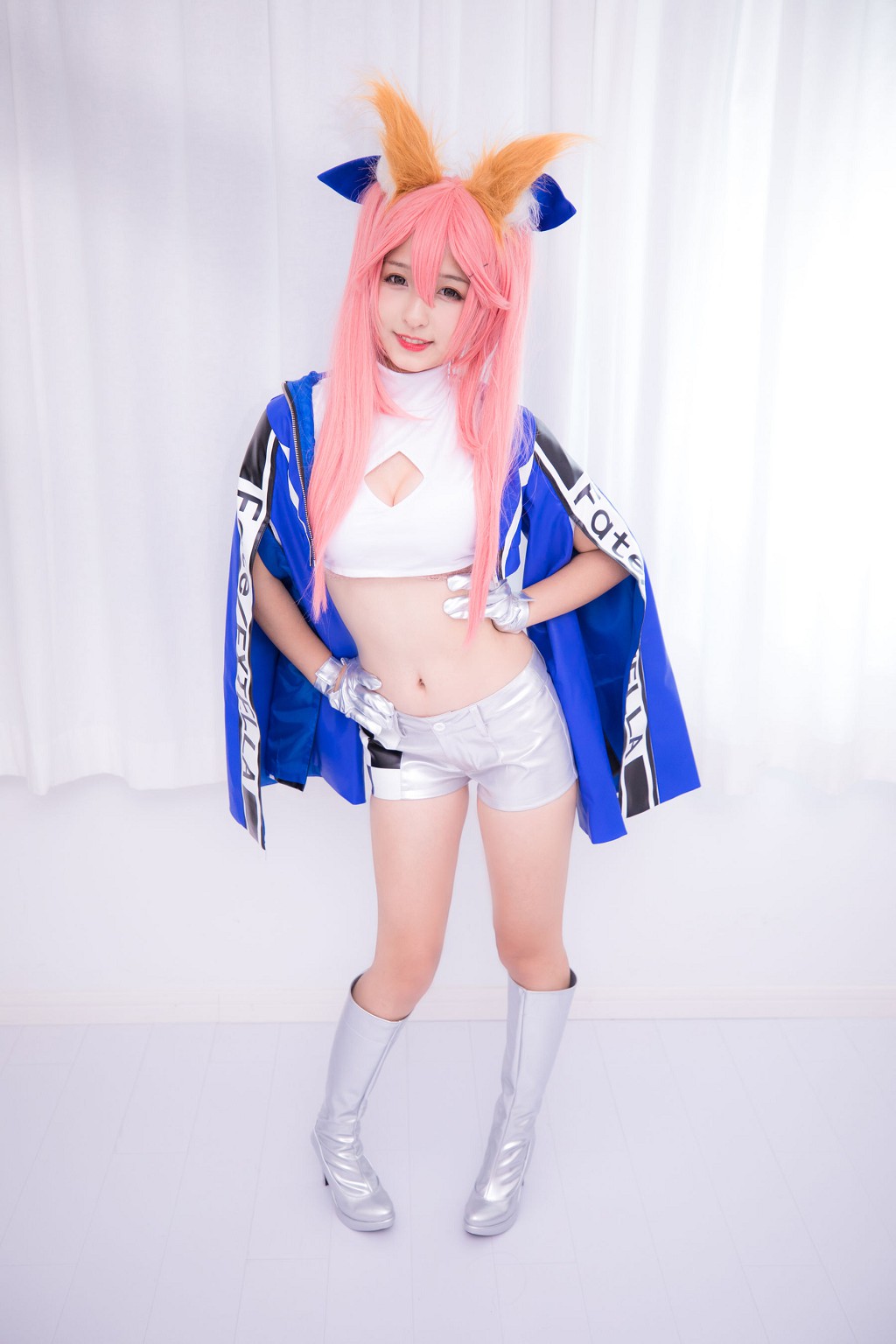 神楽坂真冬《目標はあなた、エンジン全開！！》 [ロリータコスプレ] 写真集[150P