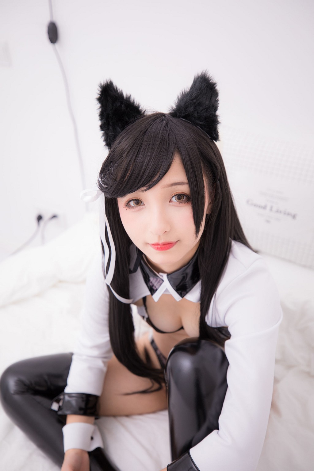 Kagurazaka Mafuyu 《ATAGO-LATEX VER (Rubber Socks)》 [Fan Service COSPLAY] Photo Book [150P