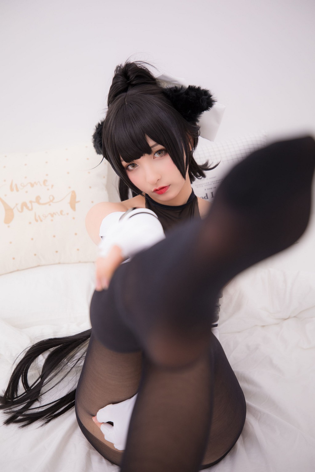 Kagurazaka Mafuyu 'Takao-Tights Ver (Black Silk)' [Cosplay Beauty] Photo Book [150P