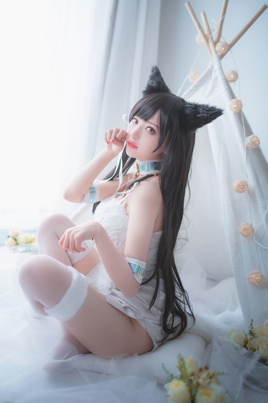 COSER Xiaolulu Shika "Aitang Doujin Welfare" [Cosplay Welfare] Photo Book [28P