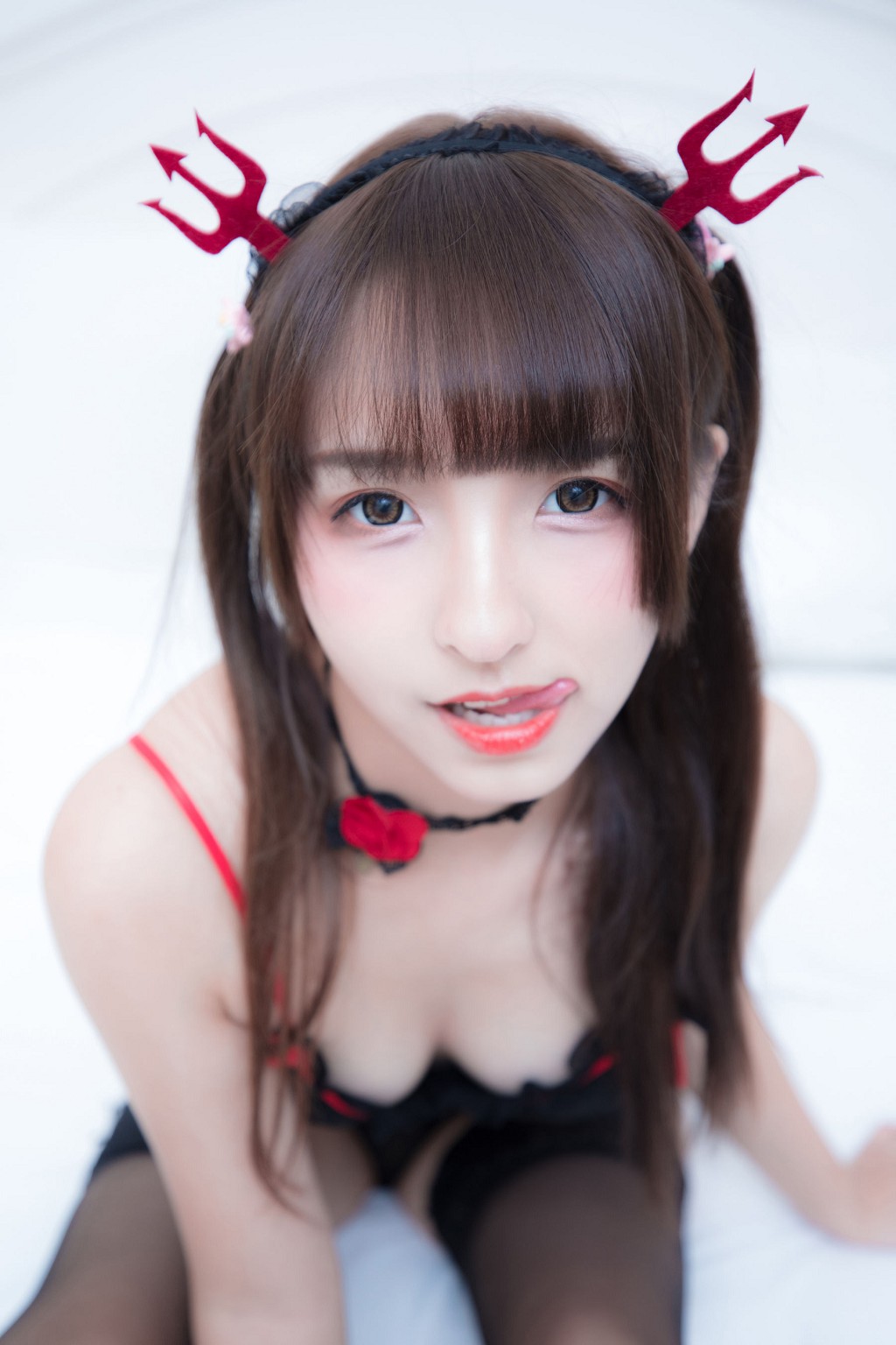 COSER神樂坂真冬《小惡魔》 [福利COSPLAY] 写真集[150P