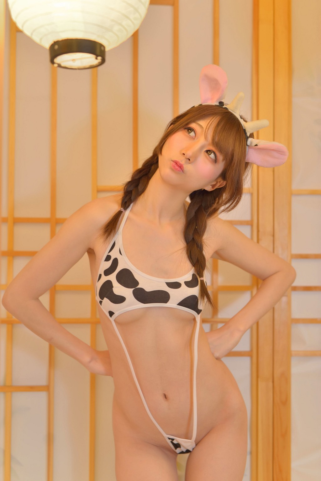 NAGISA Monster Meow: "Milk Cow" [Cosplay Beauty] Photobook [120P