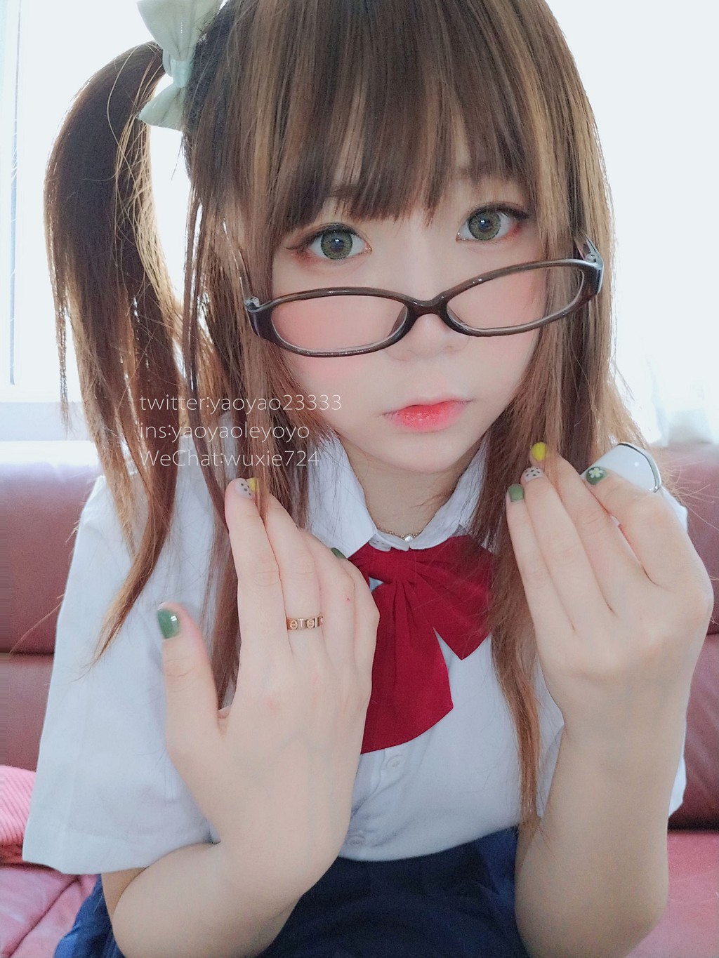 ヤオヤオレヨヨ《清純JK小学生》 [コスプレ美女] 写真集[60P