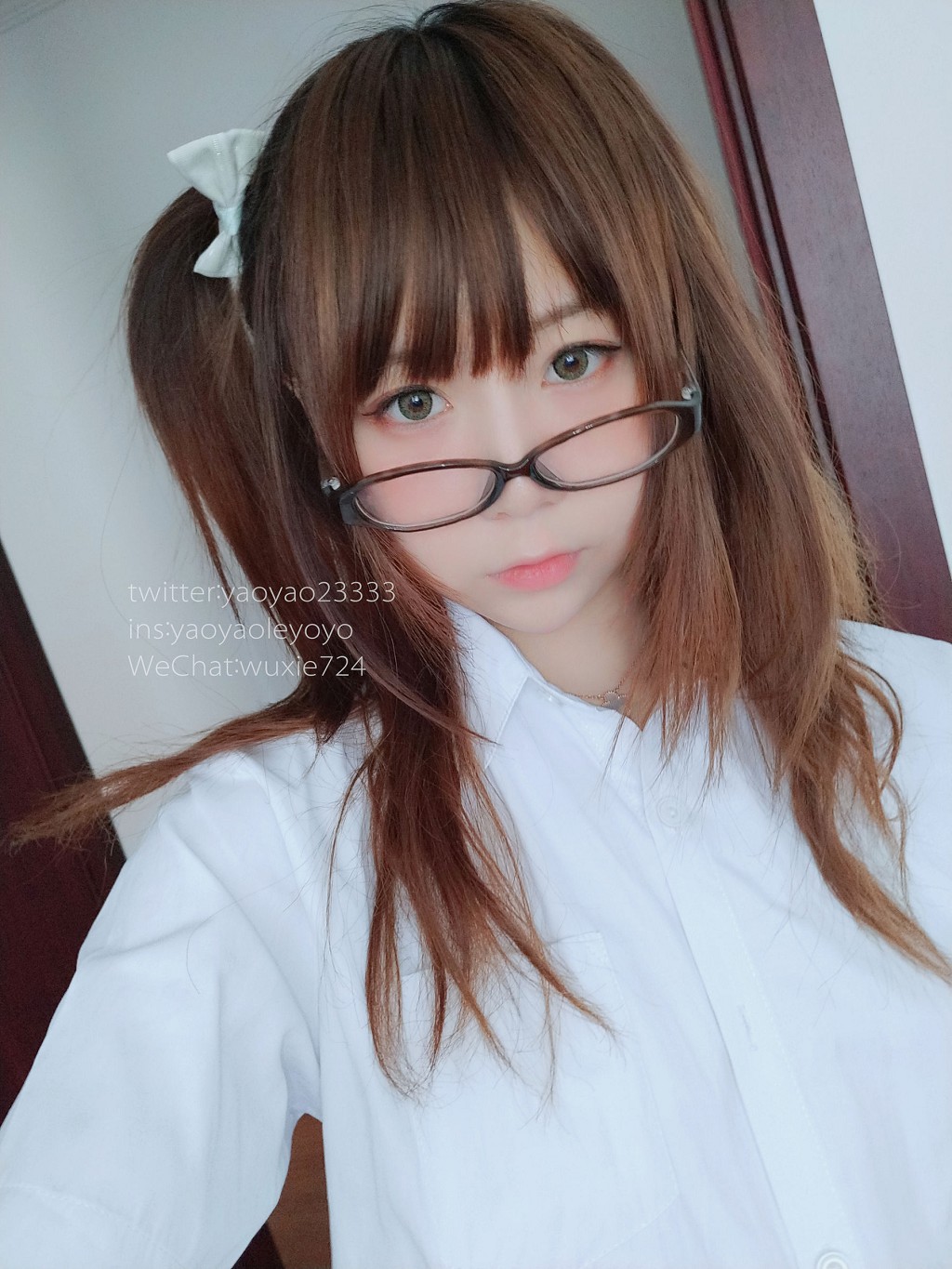 ヤオヤオレヨヨ《清純JK小学生》 [コスプレ美女] 写真集[60P
