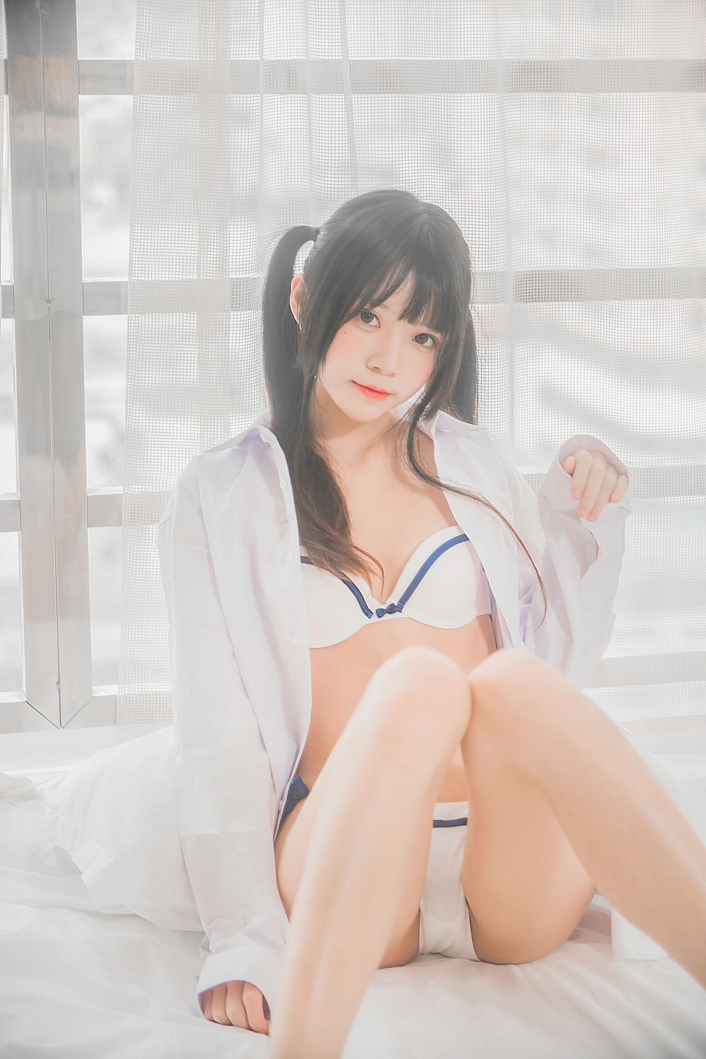 Sakurato Meow "White Shirt Twin Tails" [ belle ta Cosplay] Photo Book [47P