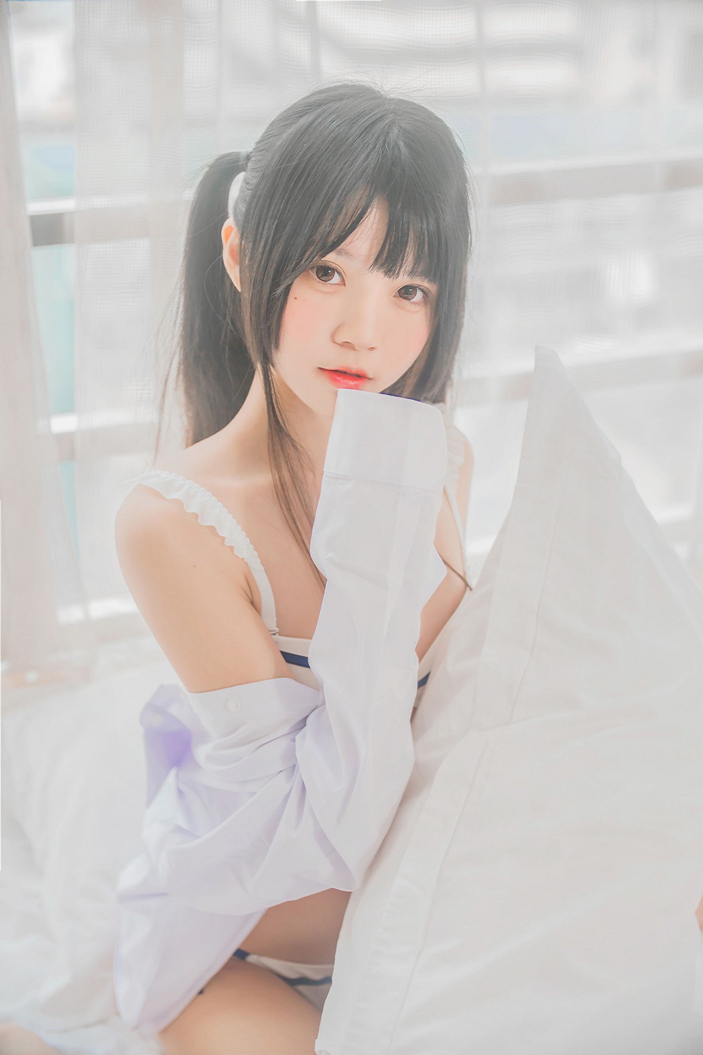 Sakurato Meow "White Shirt Twin Tails" [ belle ta Cosplay] Photo Book [47P