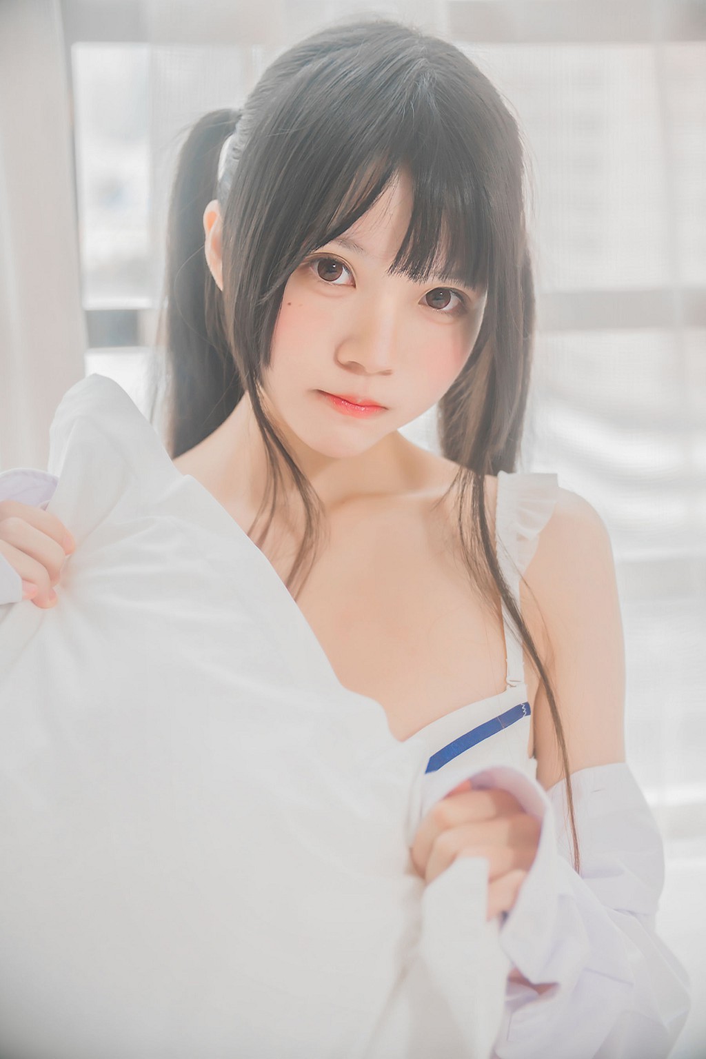 Sakurato Meow "White Shirt Twin Tails" [ belle ta Cosplay] Photo Book [47P