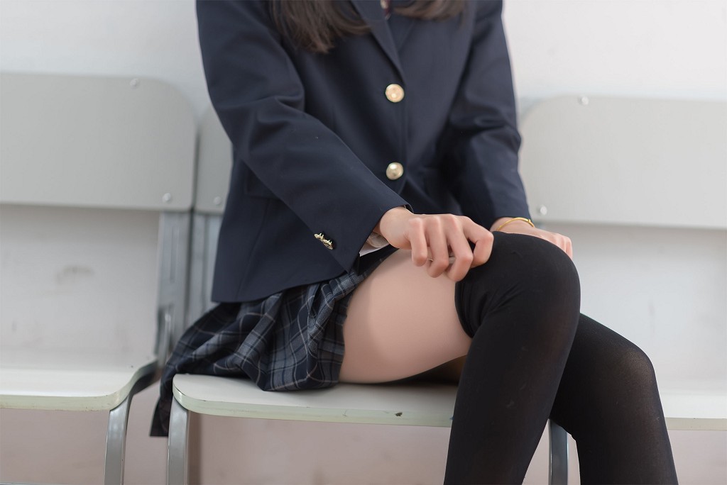 萌妹木綿綿OwO《西式JK》 [COSER美女] 寫真集[47P