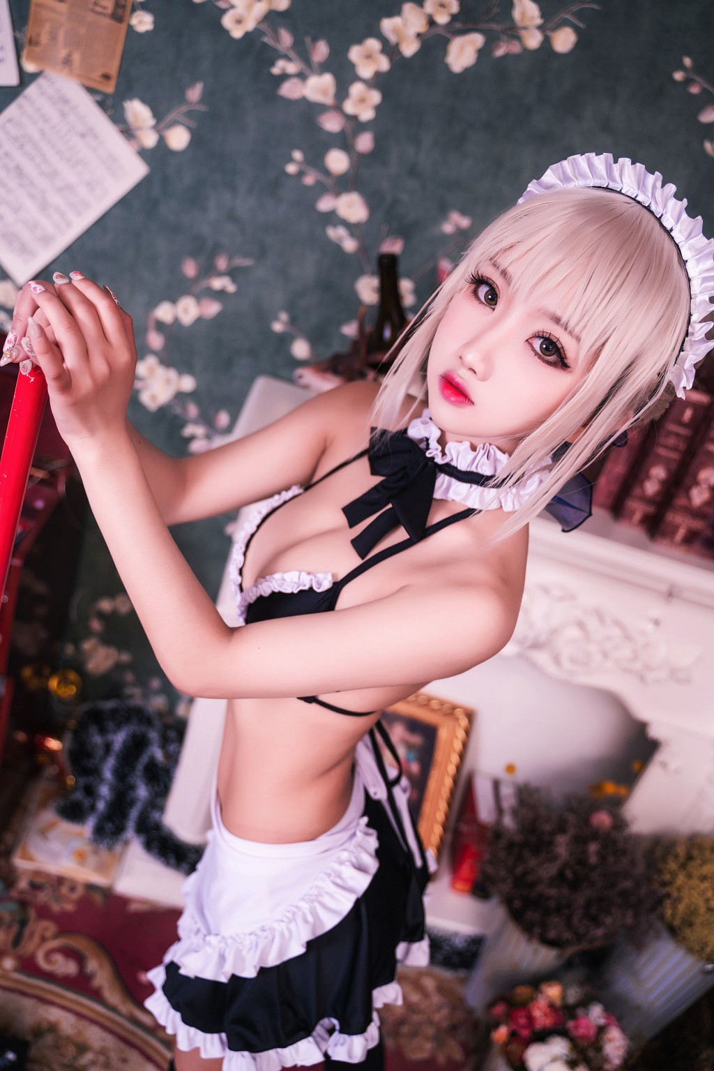 鬼畜瑶在不在w《黑絲女僕》 [Cosplay福利] 寫真集[26P