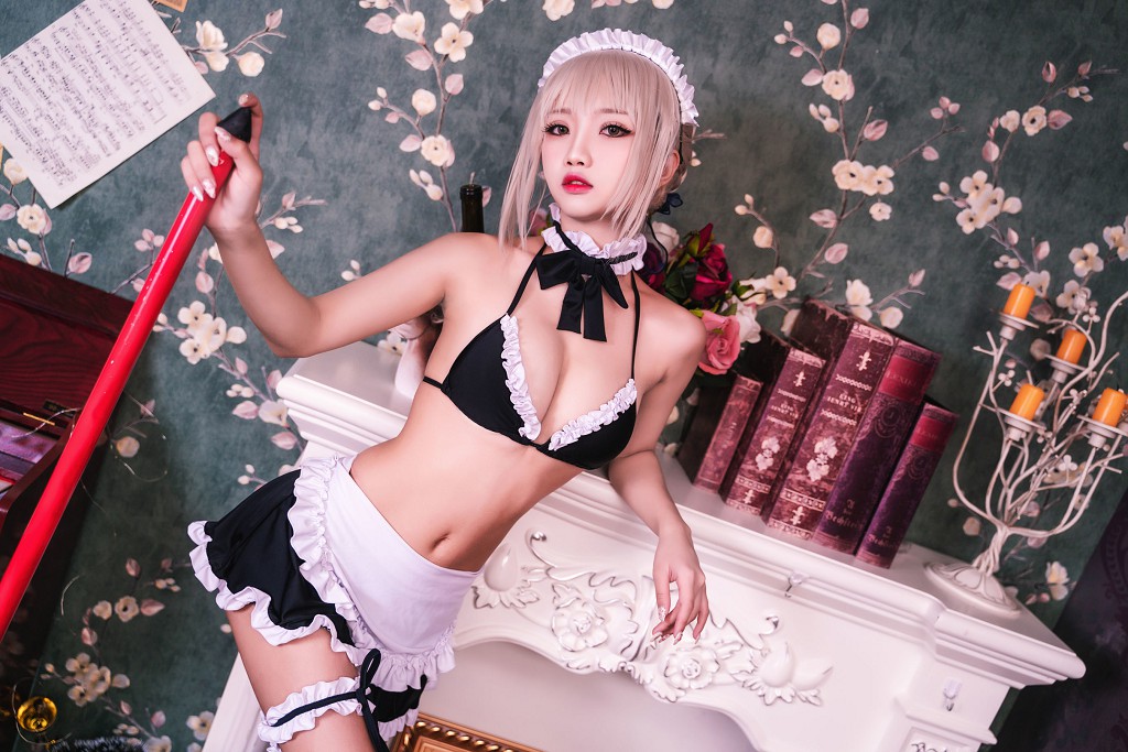 鬼畜瑶在不在w《黑絲女僕》 [Cosplay福利] 寫真集[26P