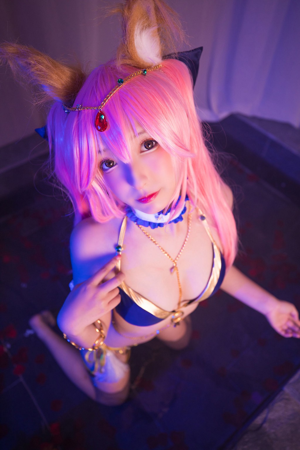 COSER Kagurazaka Mafuyu "Tamamo-no-Mae Dancing Girl Mysterious Love" [Welfare Cosplay] Photo Book [150 Pages
