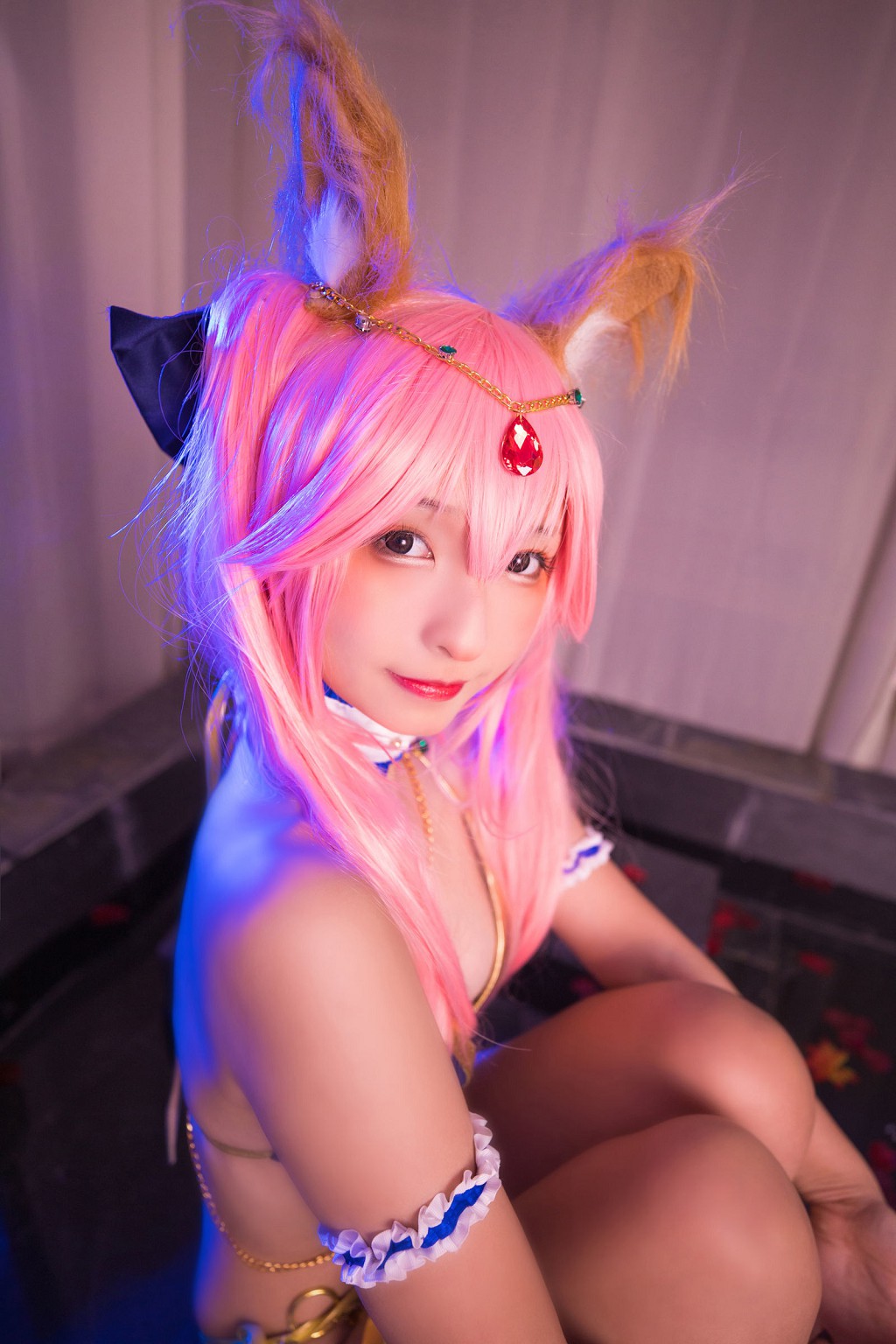 COSER Kagurazaka Mafuyu "Tamamo-no-Mae Dancing Girl Mysterious Love" [Welfare Cosplay] Photo Book [150 Pages