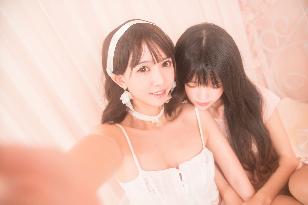 Sakura Tao Miao & Eel Fish Feizi "Yuri" [ belle ta Cosplay] Photobook [20P