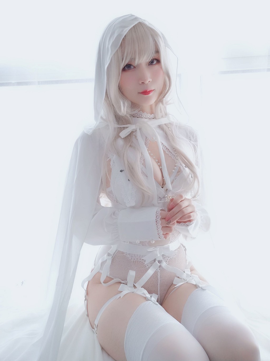 COSER白銀81《純白聖女》 [Cosplay少女] 寫真集[56P
