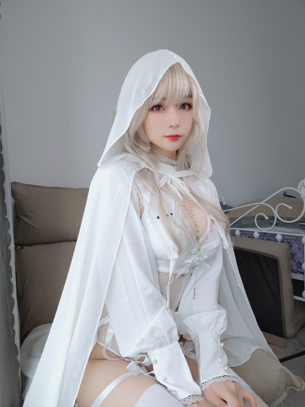 COSER Baiyin 81 "Pure White Saintess" [Cosplay Girl] Photo Book [56P
