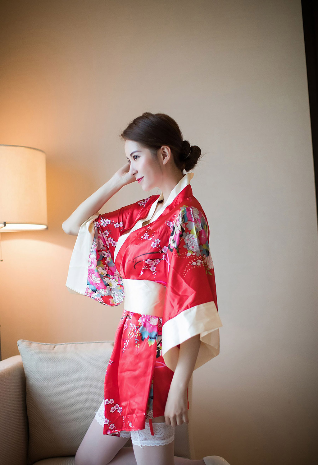 陳良玲性感的和服蕾絲美腿私房魅惑