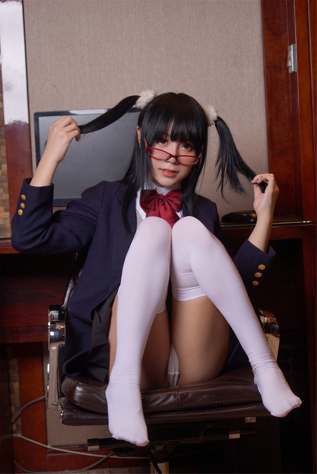 COSER Baiyin 81 & Yao Yao Le "Sisters' Silk Temptation" [Cosplay Welfare] Photobook [107P