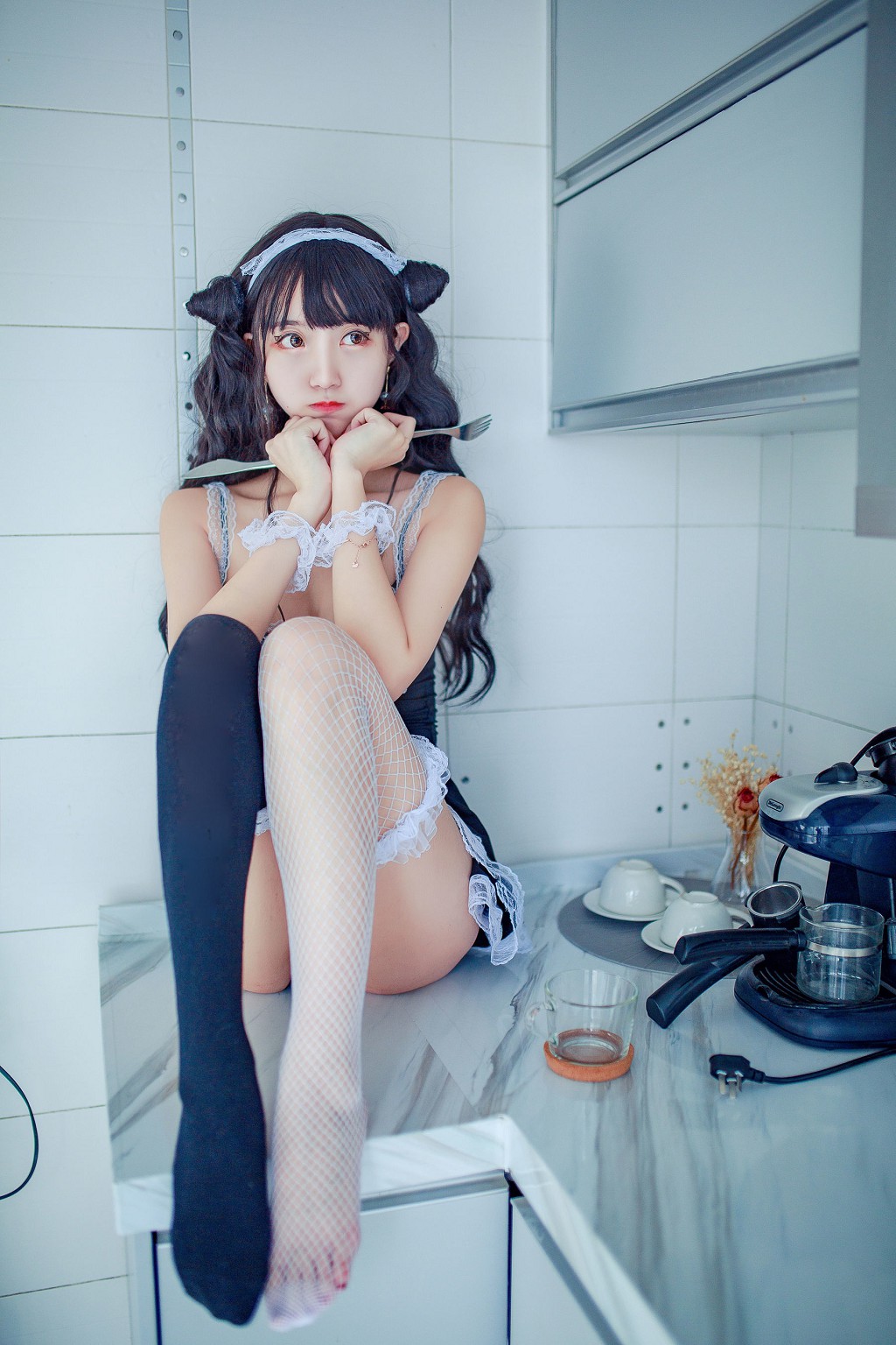 Coser Kurokawa 'Little Devil Maid Costume' [Cosplay Girl] Photo Book [26P
