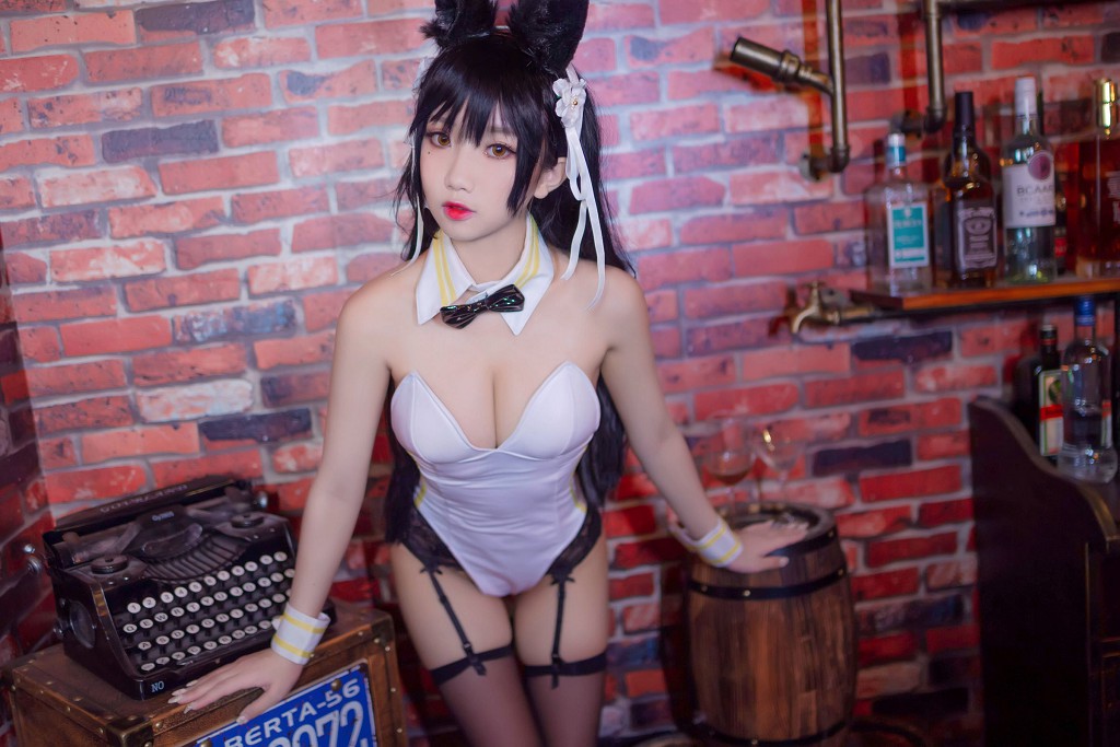 Guichuyao "Bar Bunny Girl Swimsuit Witch" [Cosplay Welfare] Photo Book [35P