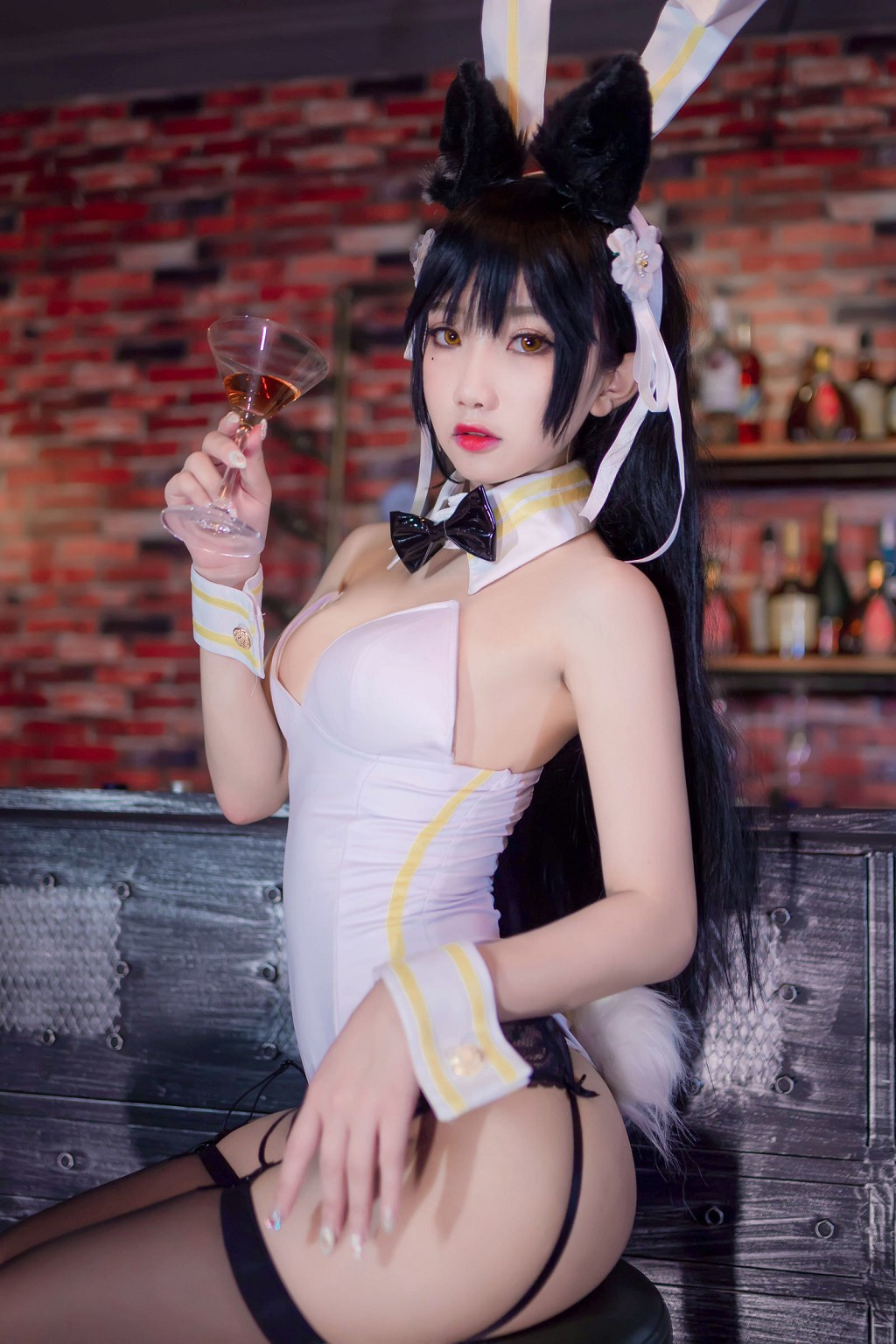 Guichuyao "Bar Bunny Girl Swimsuit Witch" [Cosplay Welfare] Photo Book [35P