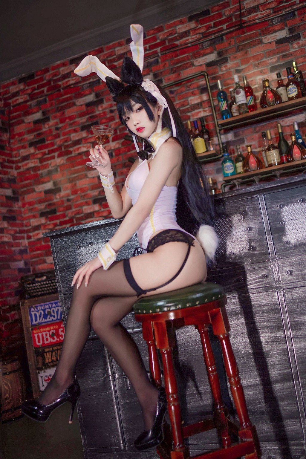 Guichuyao "Bar Bunny Girl Swimsuit Witch" [Cosplay Welfare] Photo Book [35P