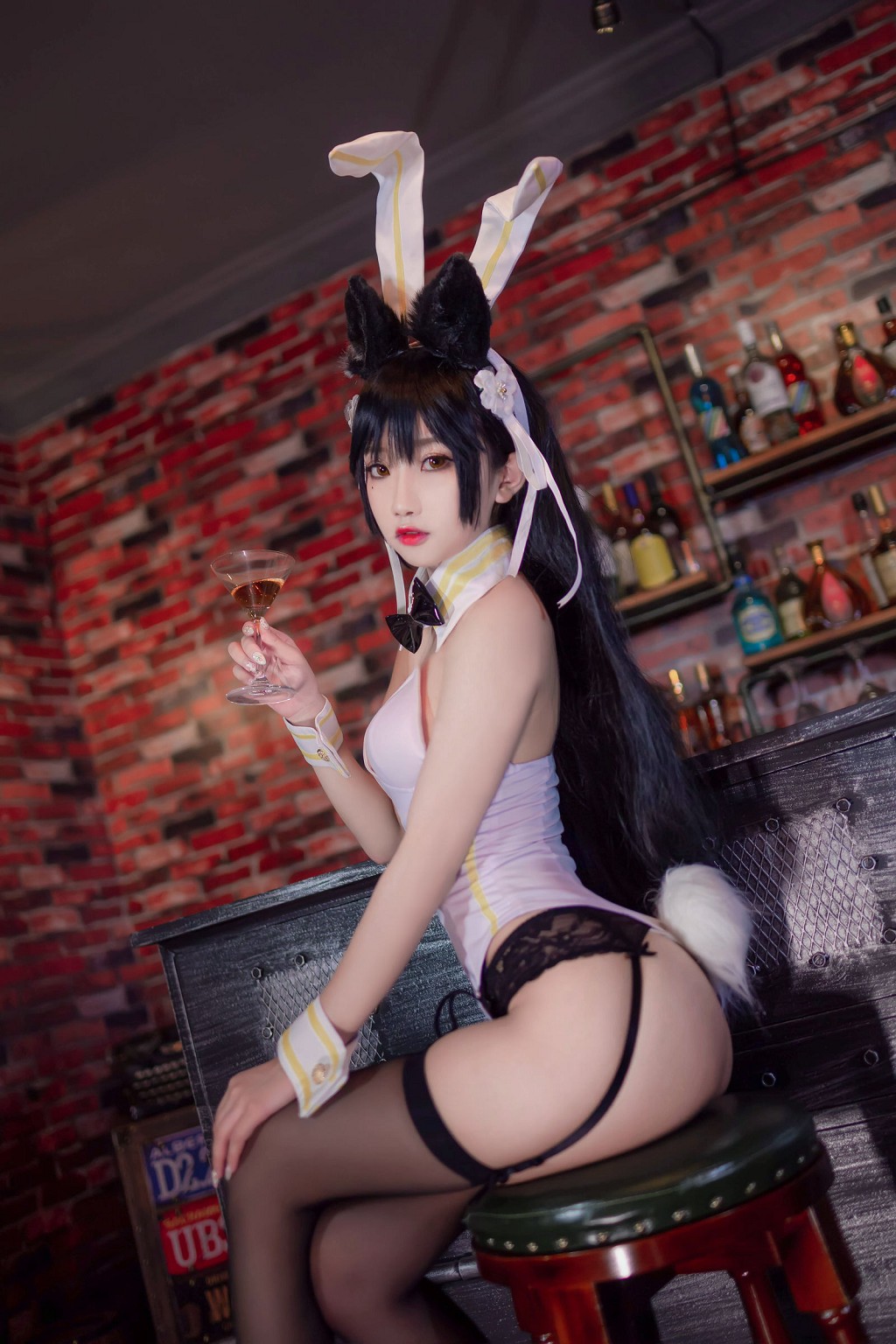 Guichuyao "Bar Bunny Girl Swimsuit Witch" [Cosplay Welfare] Photo Book [35P