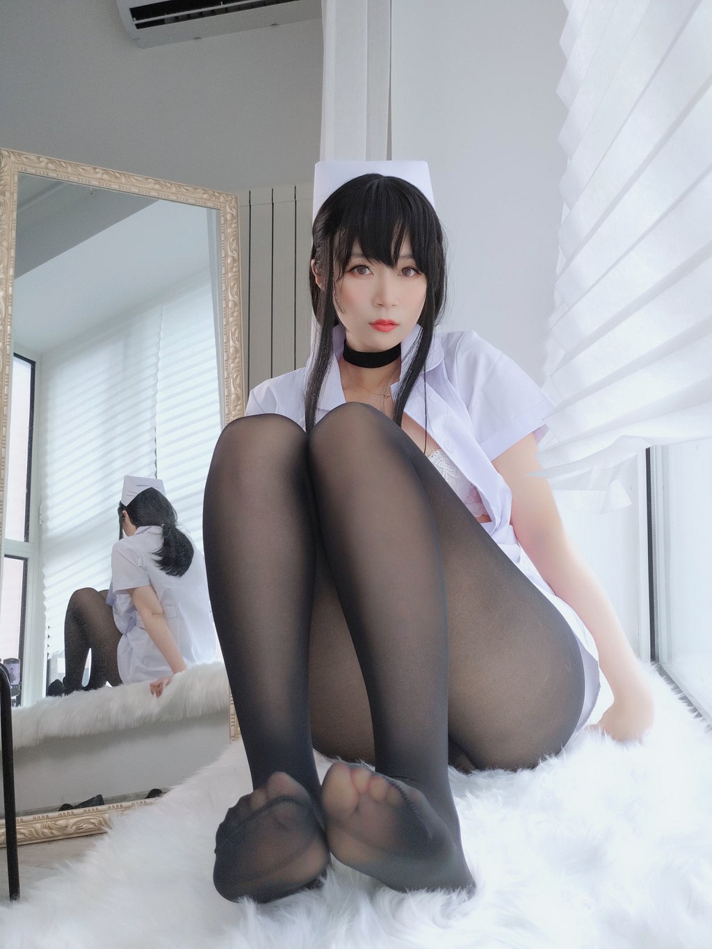 ハクギン81《長髪の小看護師》 [コスプレ美女] 写真集[66P