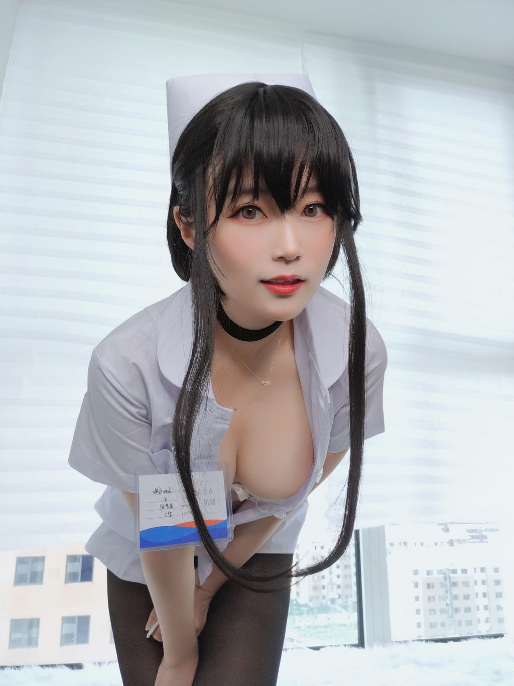 ハクギン81《長髪の小看護師》 [コスプレ美女] 写真集[66P
