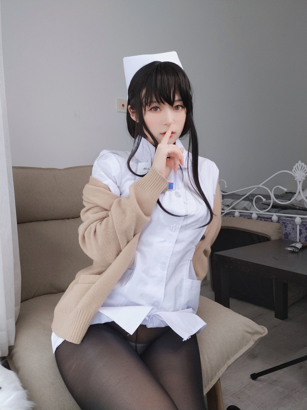Bạch Ngân 81《Cô Y Tá Tóc Dài》 [Cosplay Mỹ Nữ] Tập Ảnh [66P
