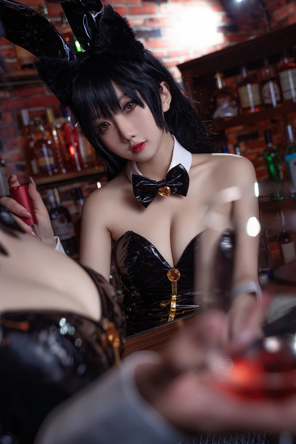 鬼畜瑤在不在w《黑色同人兔女郎 愛宕賽車娘》 [Cosplay福利] 寫真集[33P