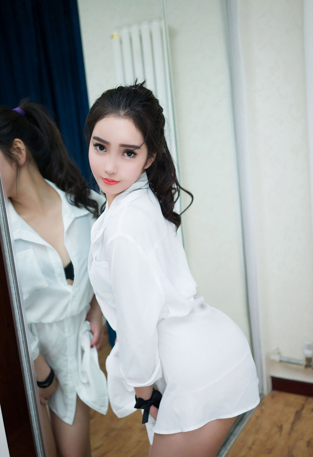 Miya sở hữu thân hình cao ráo và mông đẹp gợi cảm.